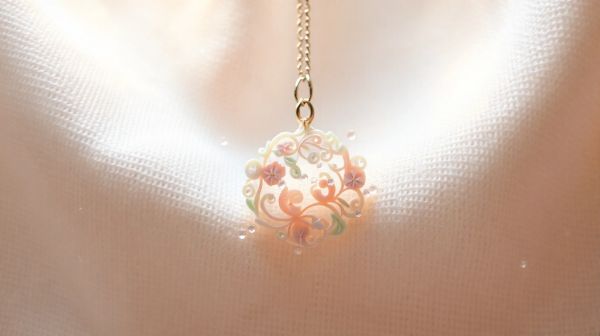 Discover Creative Friendship Charms to Bring Joy to Friends